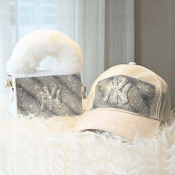 NY Clutch & Cap Set - Picture 1 of 1